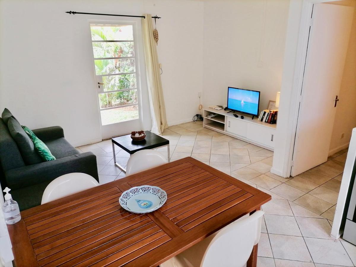 Beachfront 2 Bedroom-House - Tilacaze Flic en Flac Luaran gambar